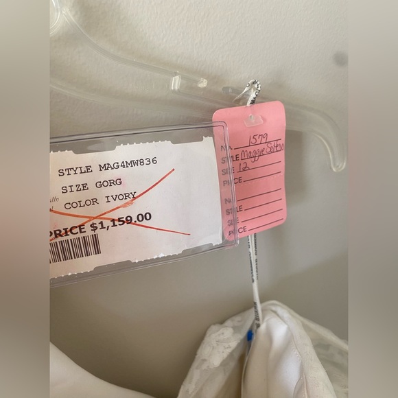 Maggie Sottero ‘Theda’ Wedding Dress Sz 12 Ivory - Picture 7 of 16